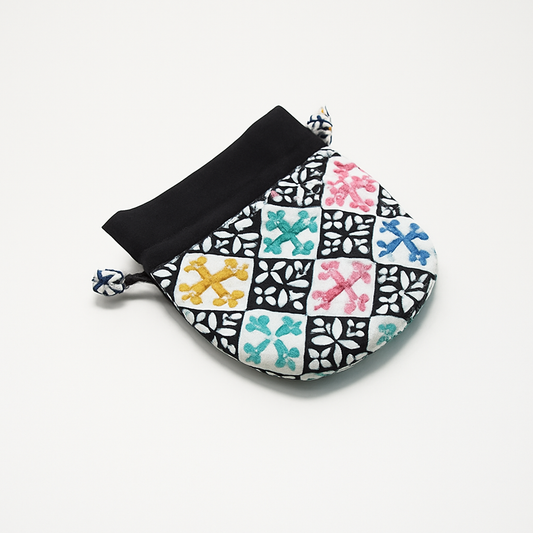 Batik Mosaic Drawstring Pouch – Black & White